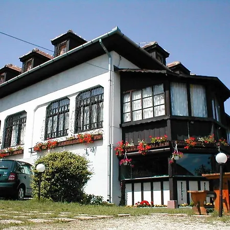Krisztina فندق Balatonalmádi